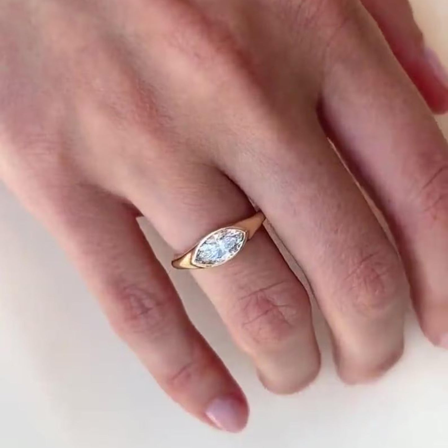 East West 1.5 CT Marquise Cut Moissanite Engagement Ring 14K Solid Gold Lab Grown Diamond Ring Bezel Set Ring Solitaire Ring Promise Ring.