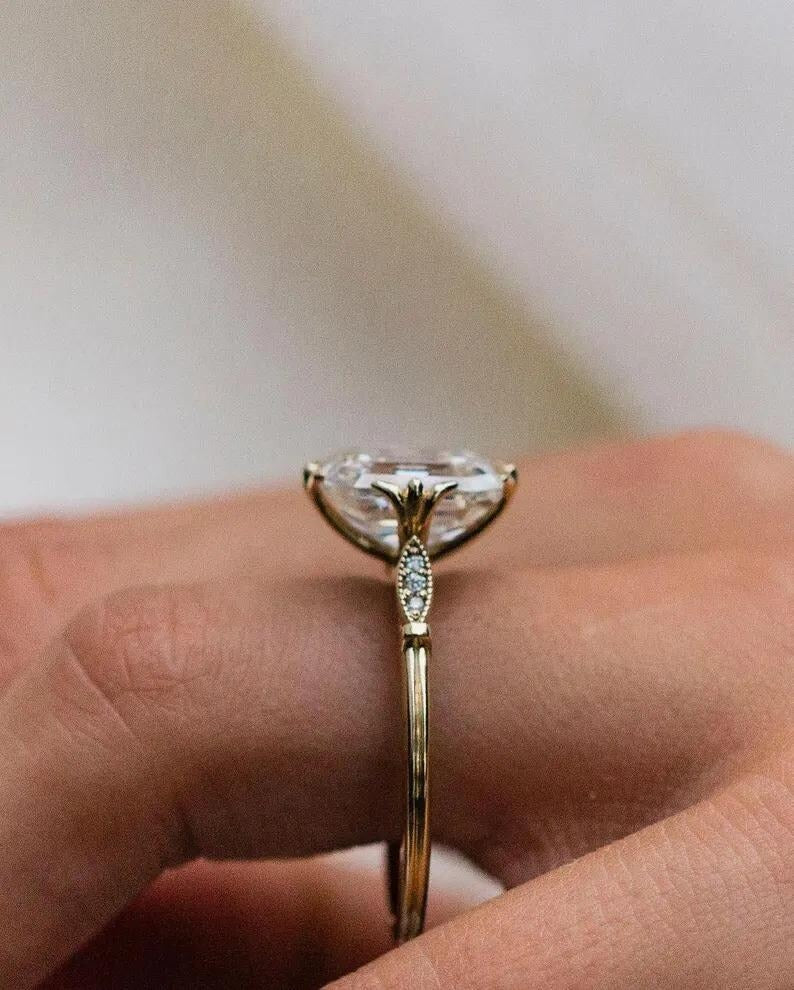 Vintage 3 CT Old Mine Asscher Cut Moissanite Engagement Ring Antique Asscher Moissanite Wedding Ring Women 14K Gold Lab Grown Diamond Ring.