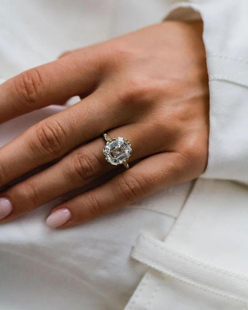 Vintage 3 CT Old Mine Asscher Cut Moissanite Engagement Ring Antique Asscher Moissanite Wedding Ring Women 14K Gold Lab Grown Diamond Ring.
