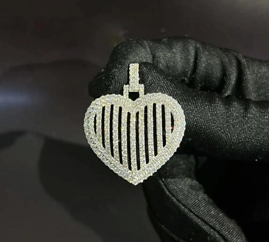 Fully Iced out Heart Charm Pendant VVS Moissanite Diamond Hip Hop Women Pendant