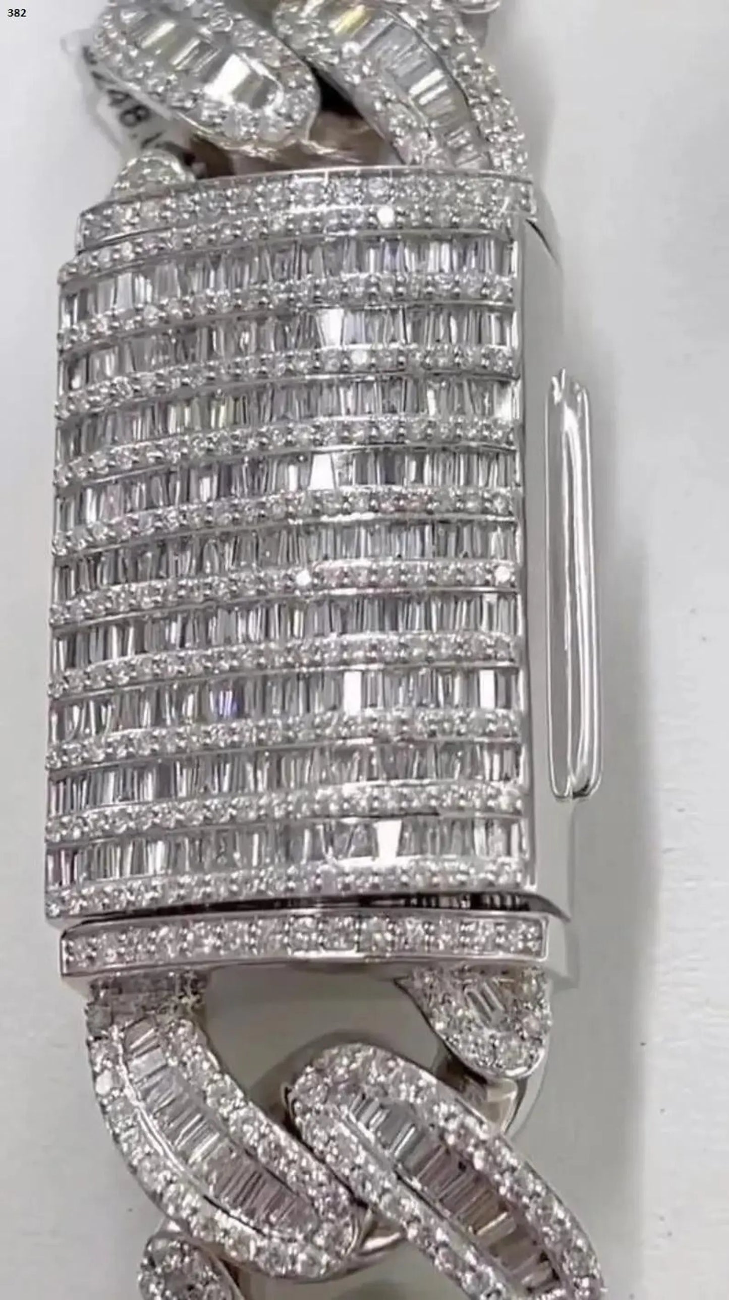 Round & Baguette Diamond Cuban Link Chain Iced Out Hip Hop Necklace for Men