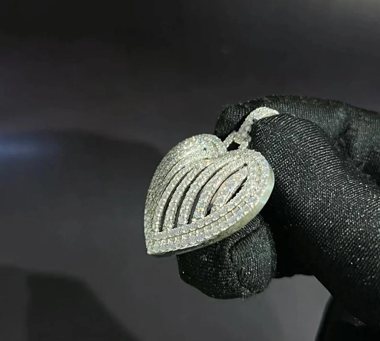 Fully Iced out Heart Charm Pendant VVS Moissanite Diamond Hip Hop Women Pendant