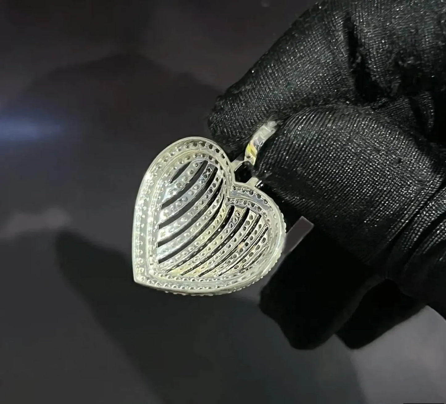 Fully Iced out Heart Charm Pendant VVS Moissanite Diamond Hip Hop Women Pendant