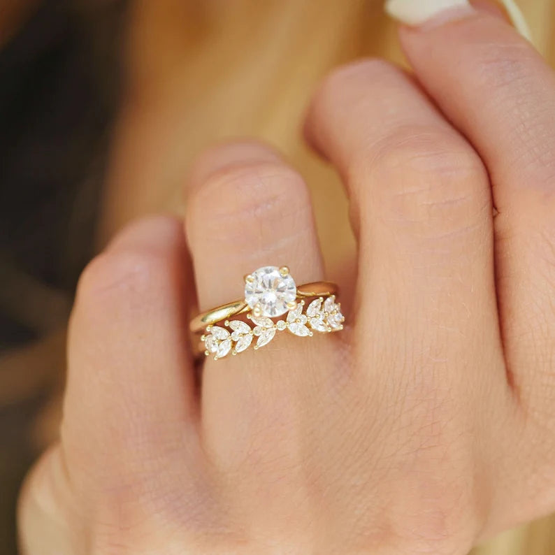 1.15 TW Marquise Cut Lab Grown Diamond Band Round Side Stone 14K Solid Gold Moissanite Wedding Band For Women Matching Anniversary Band.