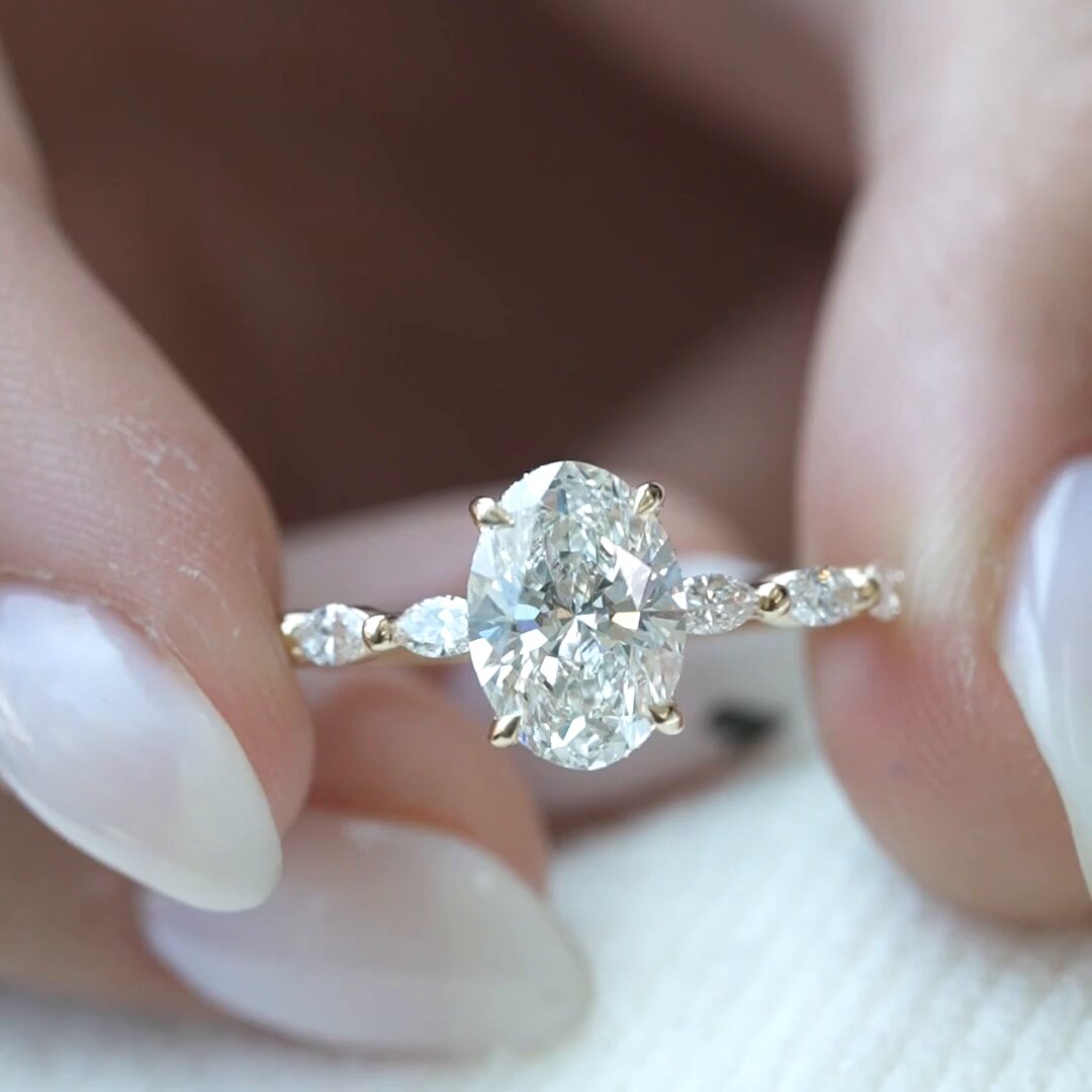 2.5 CT Oval Moissanite Engagement Ring Oval Marquise Lab Grown Diamond Ring 14K Solid Gold Hidden Halo Ring Marquise Pave Set Vintage Rings.