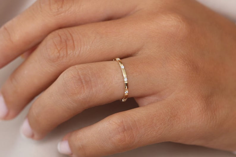 Round Diamond Wedding Band Unique Lab Grown Diamond Wedding Ring 14K Solid Gold Anniversary Ring Matching Minimalist Ring.