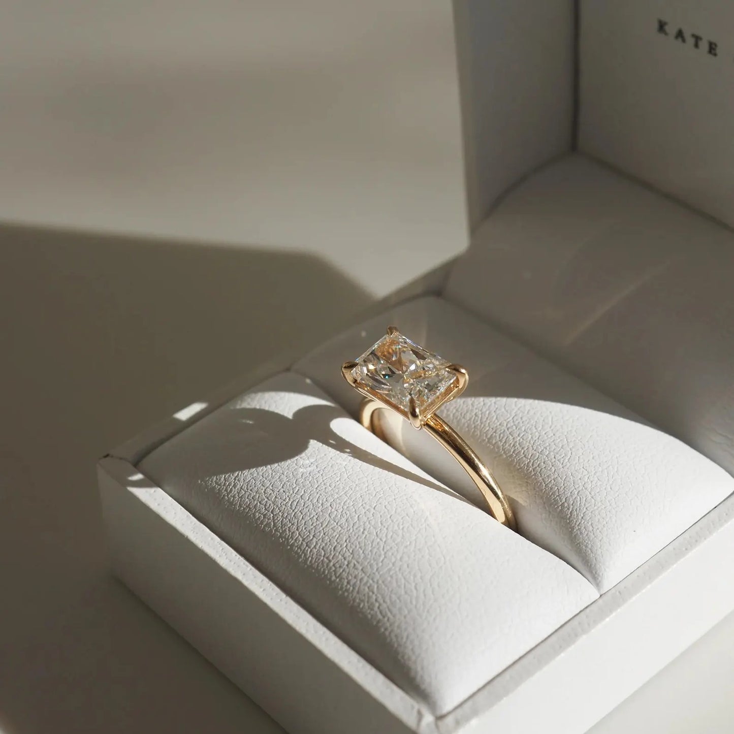 East West 2 CT Radiant Cut Moissanite Engagement Ring, 14KSolid Gold Lab Grown Diamond Wedding Ring, Anniversary Ring Radiant Diamond Ring.
