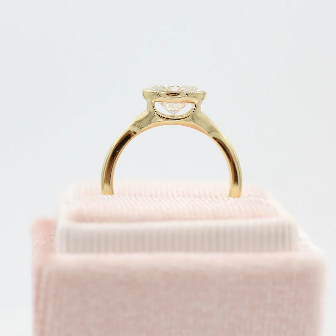 East West Oval Cut Moissanite Engagement Ring 1CT Oval Bezel Engagement Ring Oval Lab Grown Diamond Wedding Ring 14K Solid Gold Ring For Her