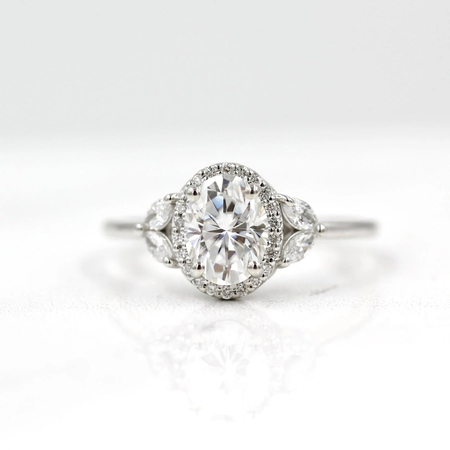 2 CT Oval Cluster Moissanite Engagement Ring Oval Halo Vintage Lab Grown Diamond Wedding Ring 14K Solid Gold Ring Art Deco Anniversary Ring.