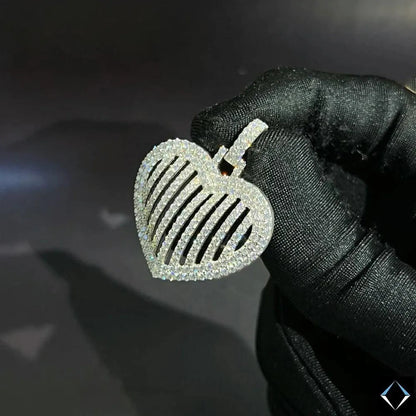 Fully Iced out Heart Charm Pendant VVS Moissanite Diamond Hip Hop Women Pendant