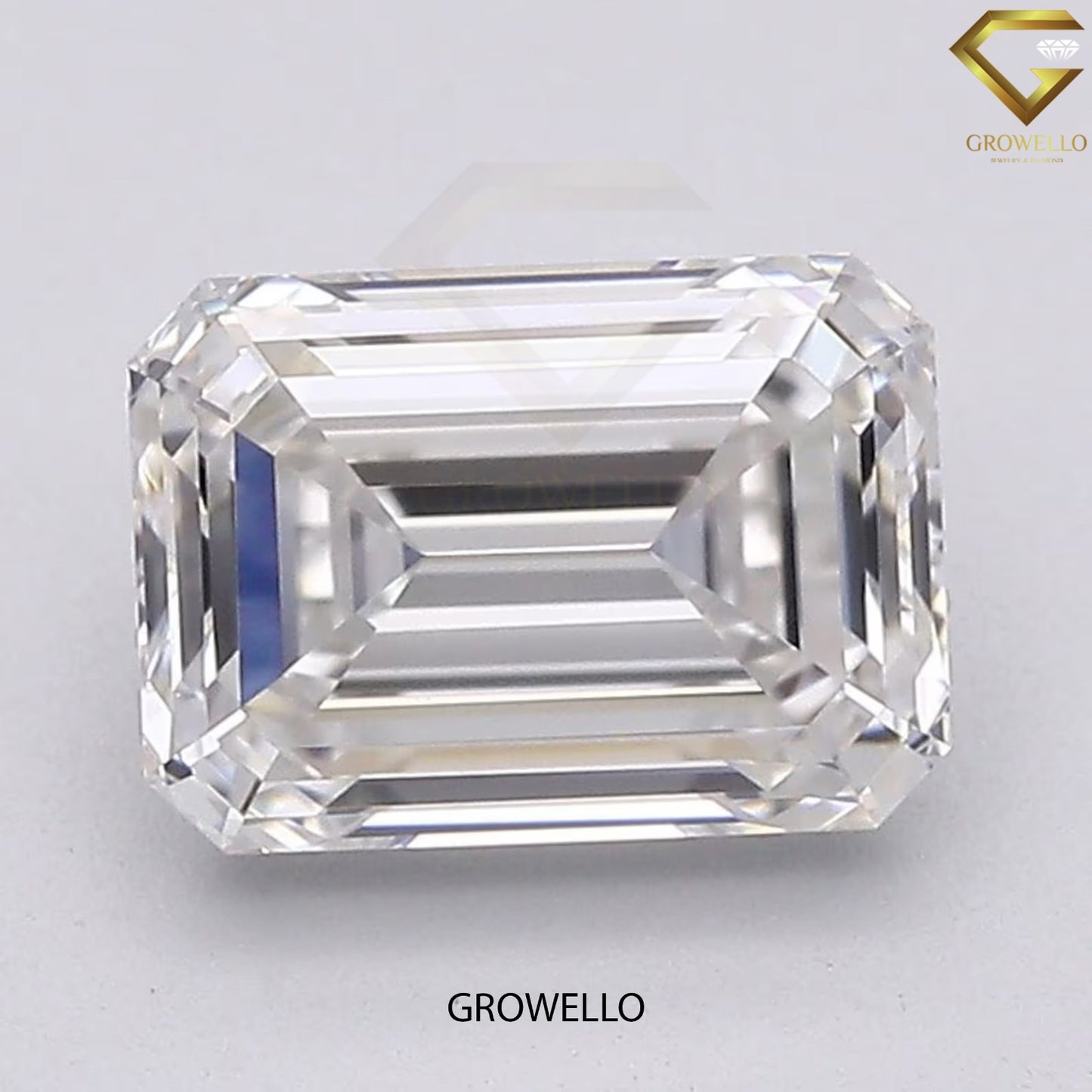 Rectangular cut diamond on a gray background with 'Growello' branding.