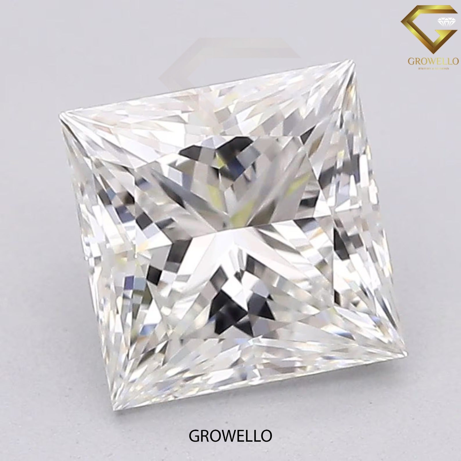 Square-cut diamond with 'Growello' branding on a light gray background