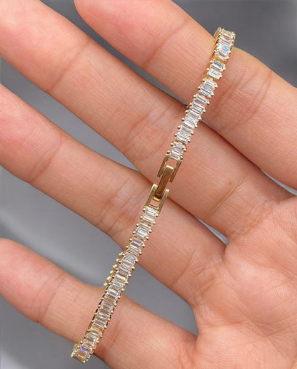 "Elegant Baguette Moissanite Diamond Tennis Bracelet – 14K Solid Gold Tennis Bracelet, Lab Grown Diamond Tennis Bracelet, Dainty Bracelet, Gift for Her Luxury Sparkle & Timeless Design"