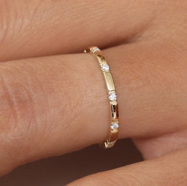 Round Diamond Wedding Band Unique Lab Grown Diamond Wedding Ring 14K Solid Gold Anniversary Ring Matching Minimalist Ring.